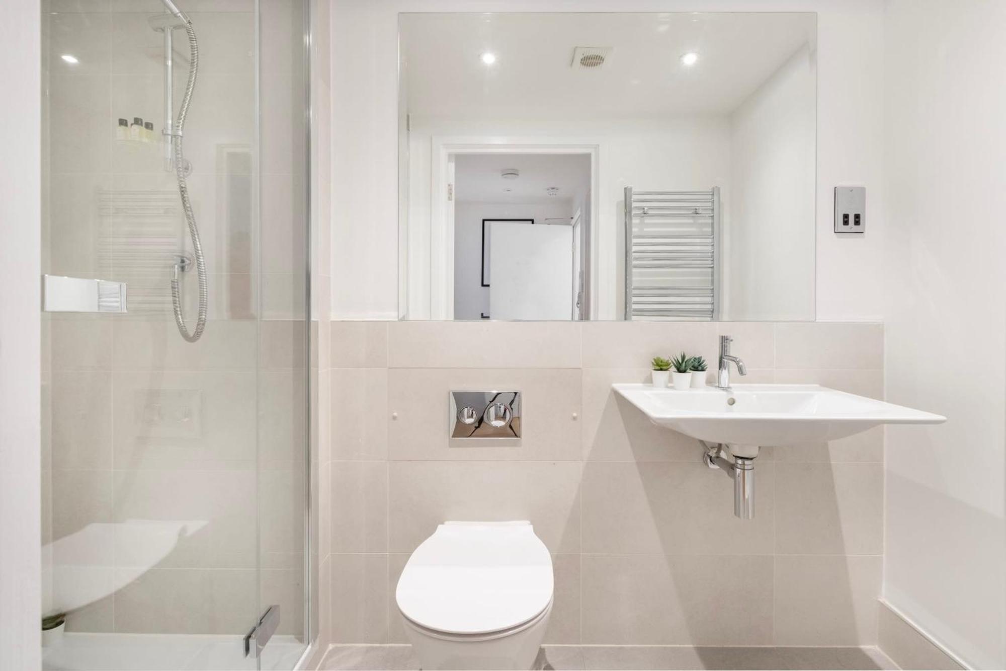Fitzrovia With Balcony - Cityapartmentstay Londýn Exteriér fotografie