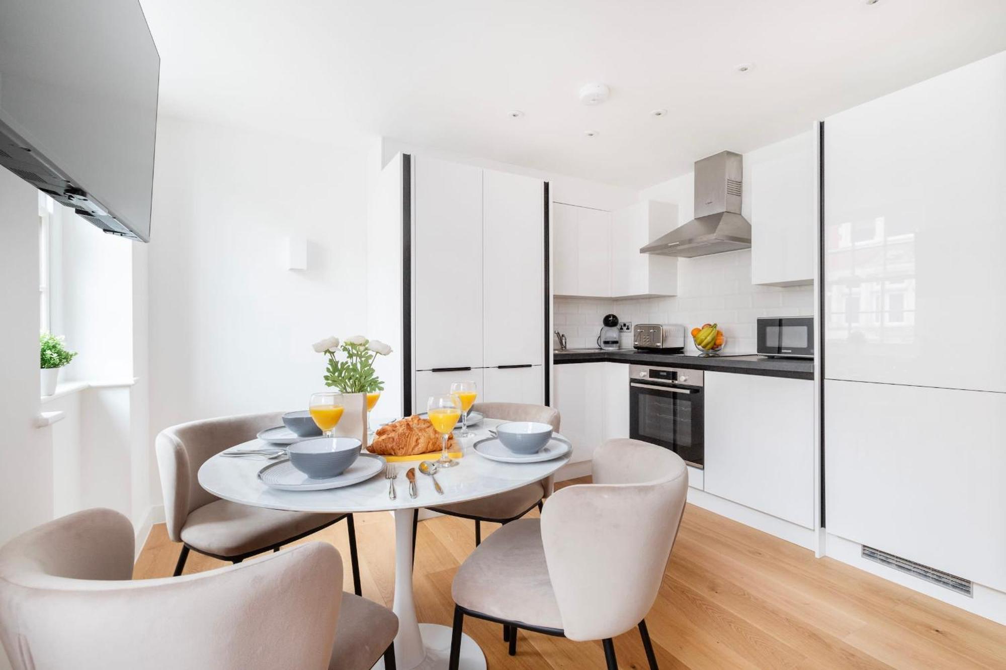 Fitzrovia With Balcony - Cityapartmentstay Londýn Exteriér fotografie